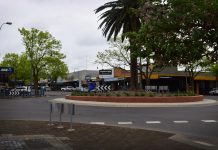 Race in and grab a bargain at Moe 3-hour sale