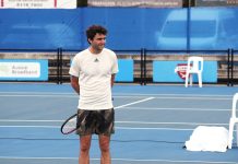 Simon brings star power