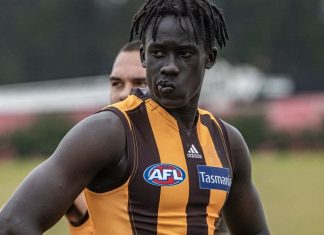 CJ flips Victorian clubs