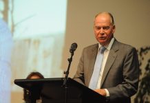 ELECTION LIVE: Broadbent to hold Monash, Chester retains Gippsland