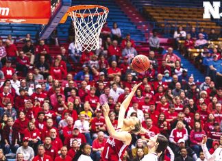 Moe’s superstar Shelley signs on