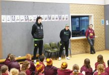 Melbourne Stars visit regional schools