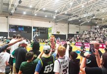 Locals treated to Phoenix domination