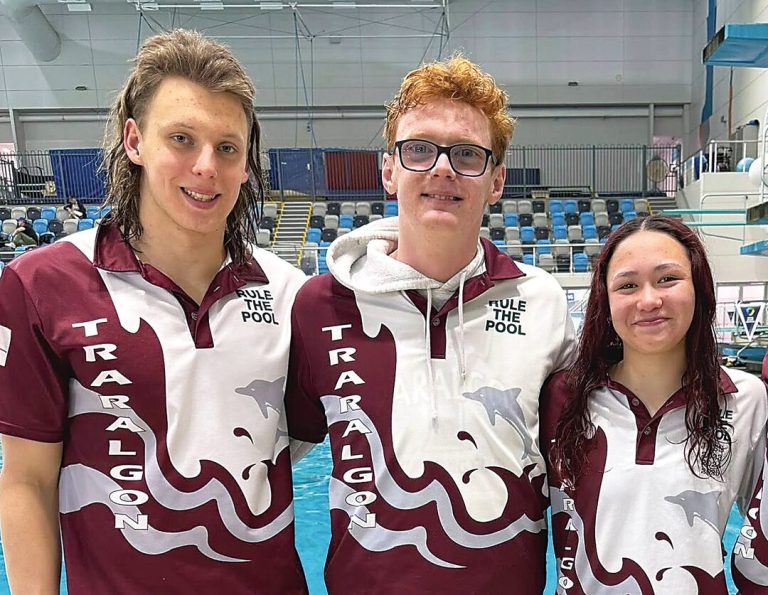 Locals diving into top competition | Latrobe Valley Express