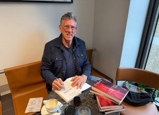 Three votes for new novel