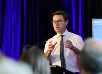 Littleproud survives, retains leadership