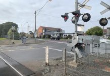 Lloyd St, Moe boom gate damaged