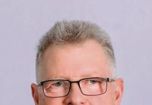 Councillors clear air over ‘show of hands gate’